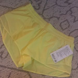 BNWT electric lemon lululemon hotty hot shorts